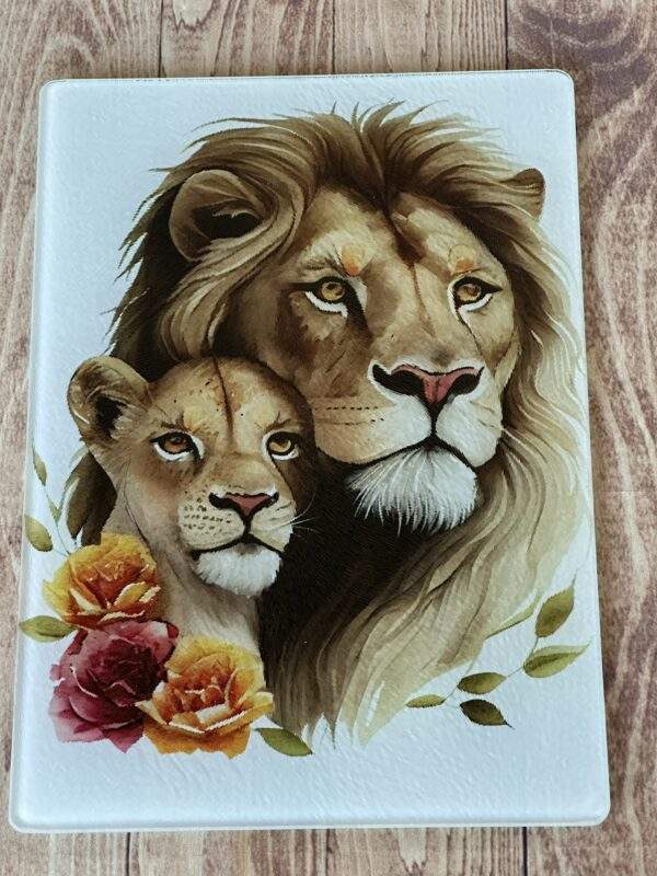 Cutting Board: Lion and Lioness